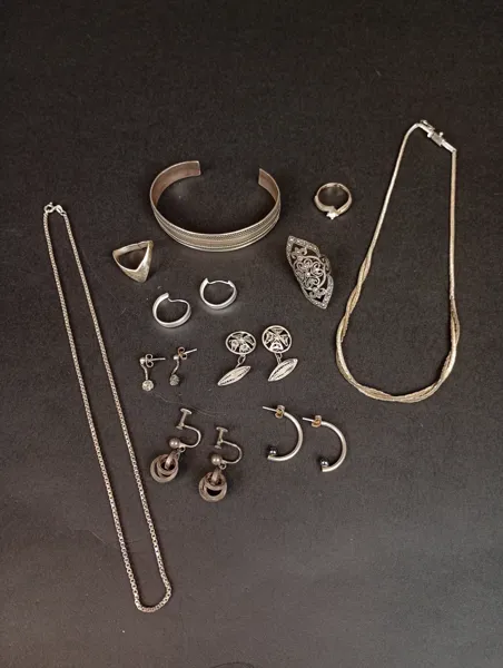 Diverse Silversmycken/skrotsilver