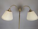 Golvlampa, 2-armad