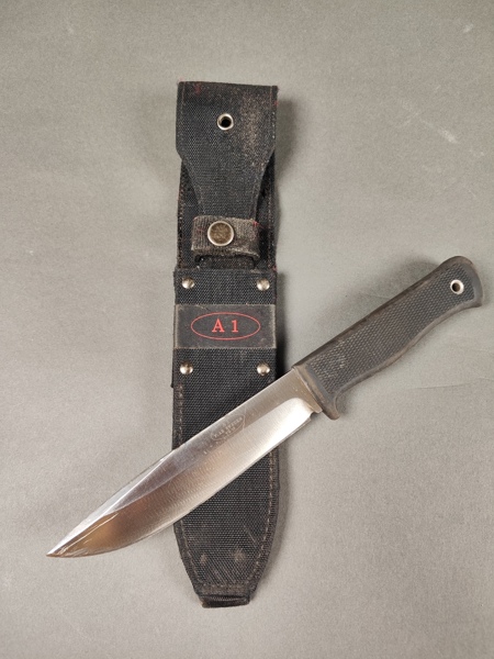 Kniv, Fällkniven A1 "F. AB Sweden VG-10"