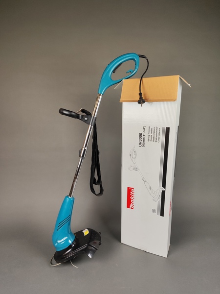 Grästrimmer, Makita UR 3000