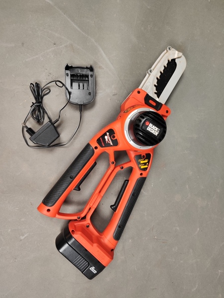 Grensåg, Black & Decker Alligator GKC 1000 NM