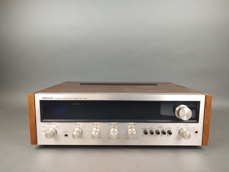 Förstärkare, Pioneer SX-523