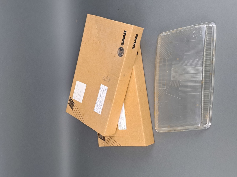 Framlyktor till Saab 9000, 2 st, glas