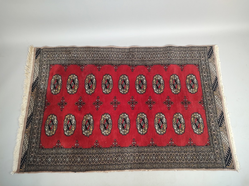 Orientalisk matta, handknuten