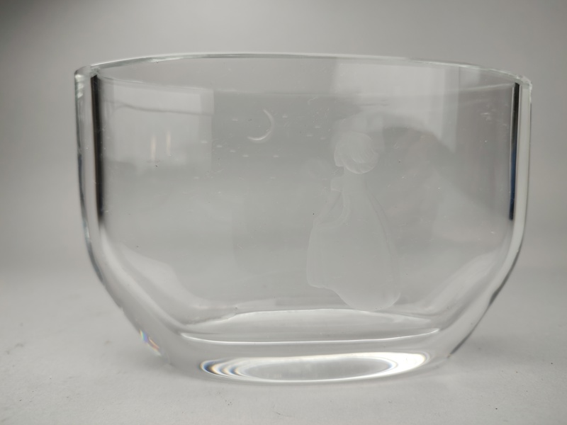 Glasvas, Edvin Öhrström Orrefors, signerad