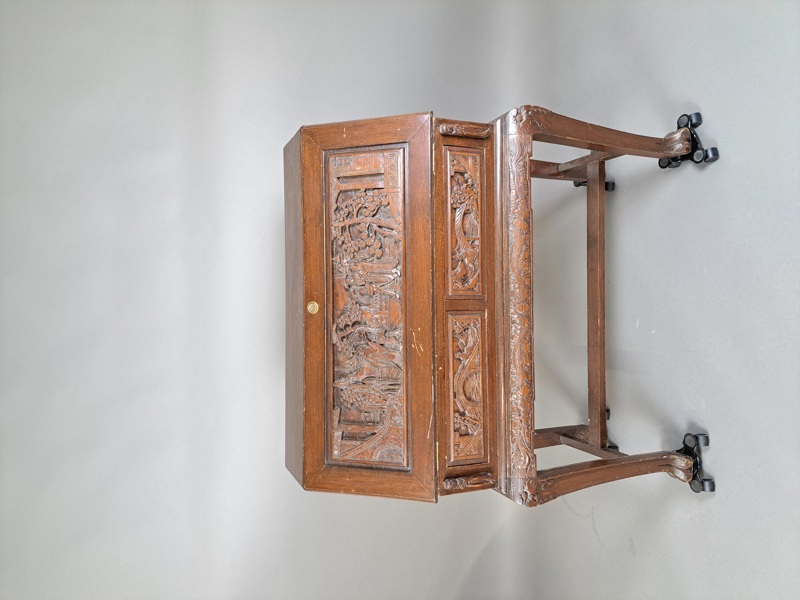 Sekretär, karvad dekor, Mahogny, Kina