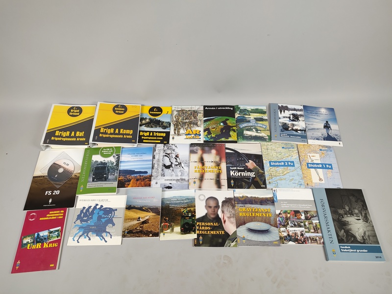 Parti böcker/litteratur, Militärt